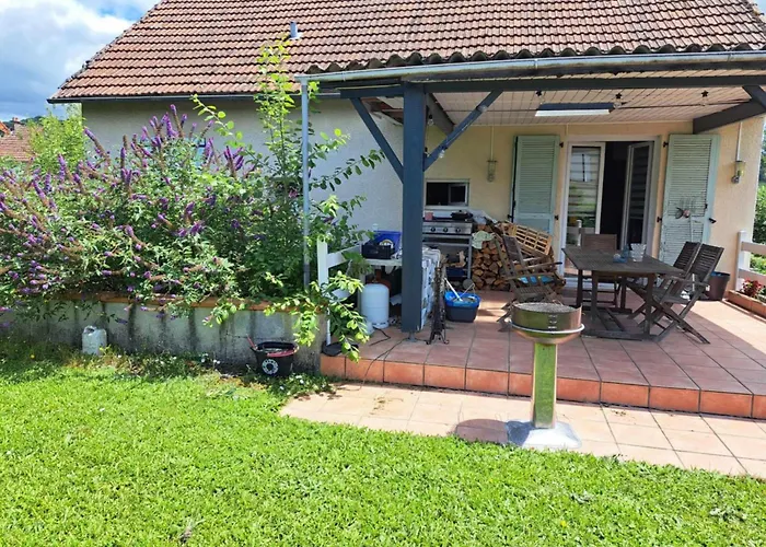 Hébergement de vacances Maison Naucelles